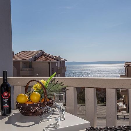 Apartments Kristina Makarska Room photo
