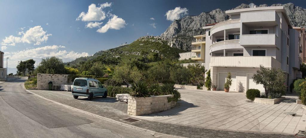 Apartments Kristina Makarska Exterior photo