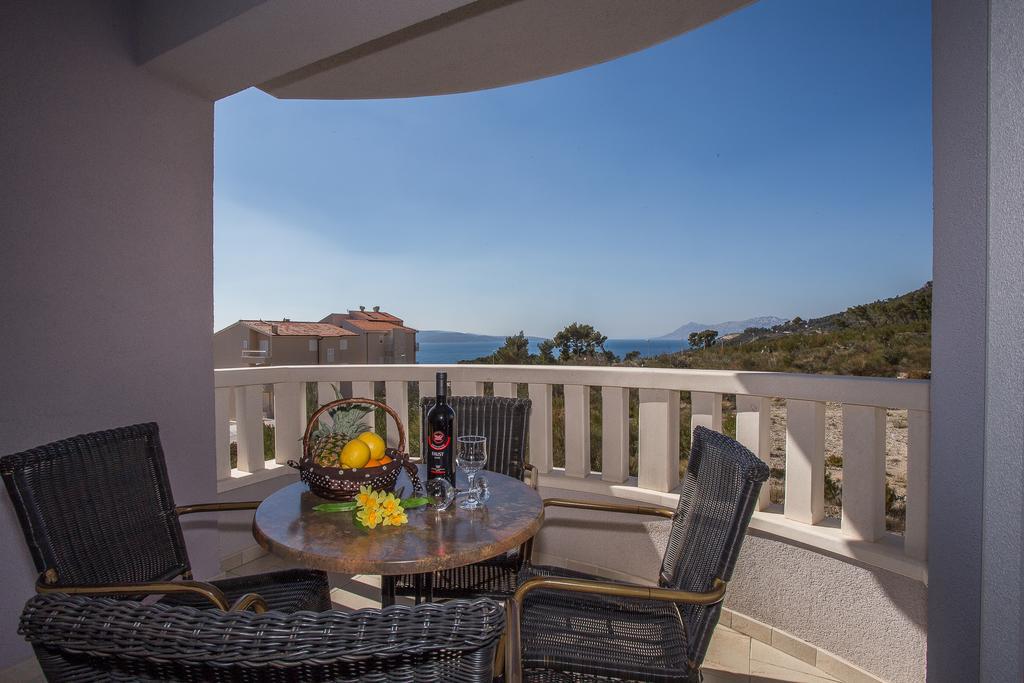 Apartments Kristina Makarska Room photo